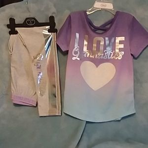 Girls 2 piece outfit never worn